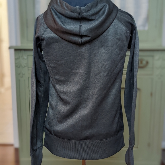 Reebok sweatshirt - Picture 4 of 5